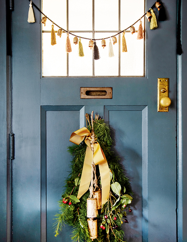DIY: Holiday Posy & Tassel and Bell Garland