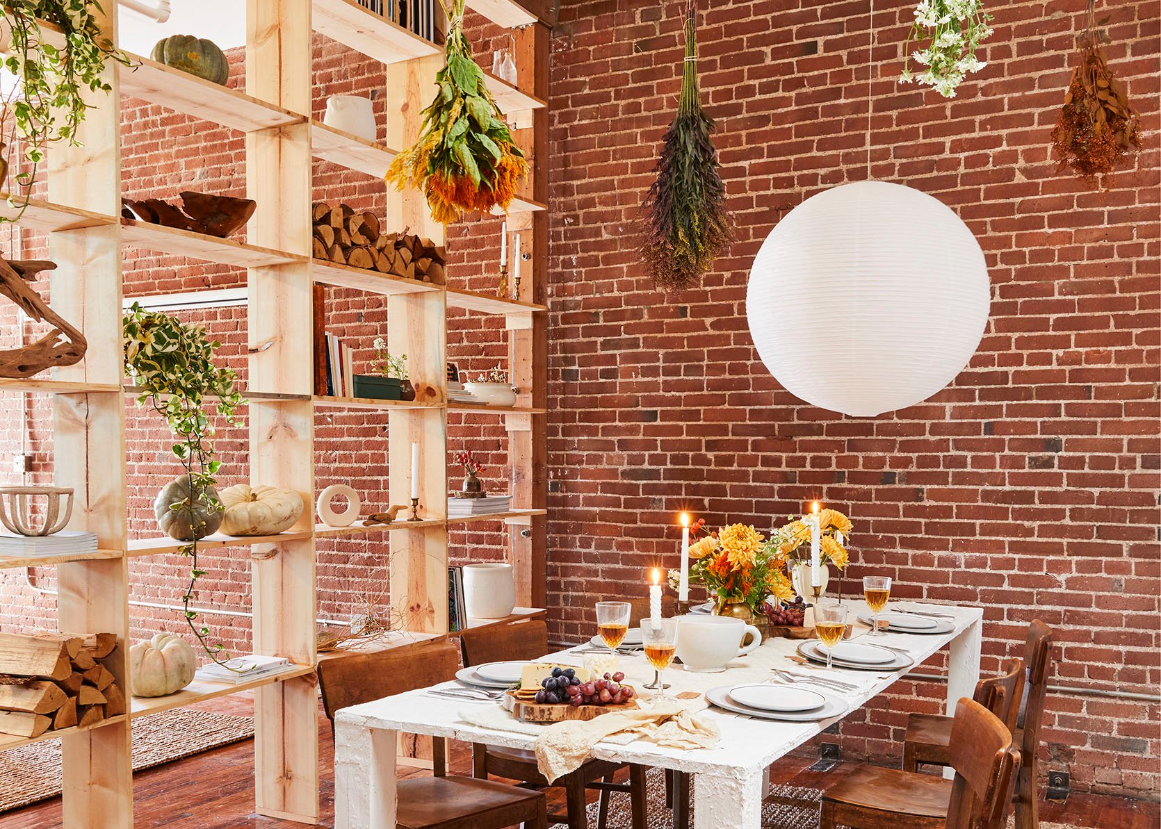 The Budget-Friendly, DIY Thanksgiving Tablescape We Are All Stealing Ideas From (I Mean, Look At It!)