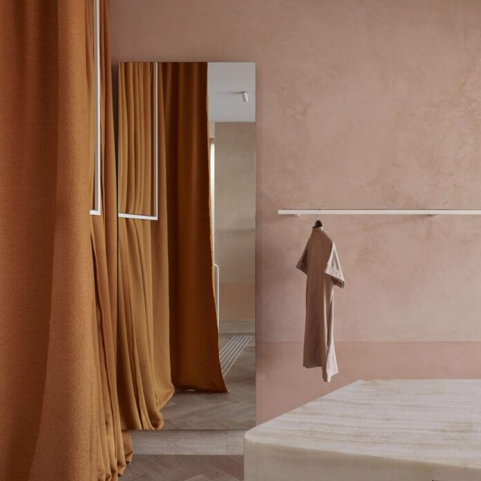 Plaster interiors of Camilla and Marc store in Melbourne by Akin Atelier