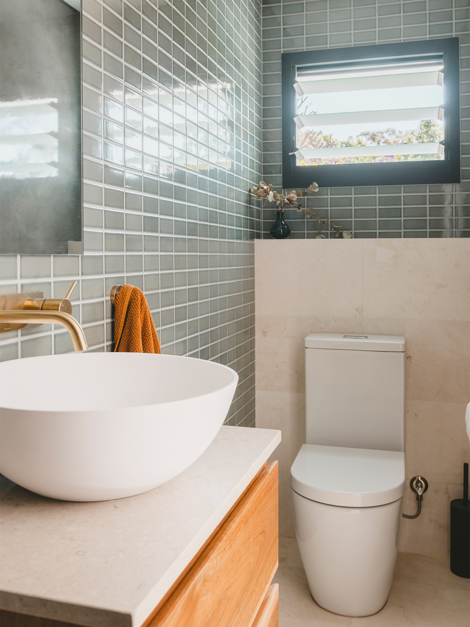 How to bring glamour to your bathroom renovation