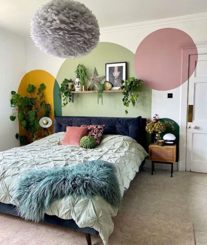 sage green boho bedroom decor idea