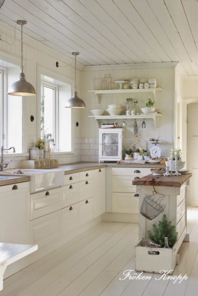 10 Fast Ways To Update Your Kitchen