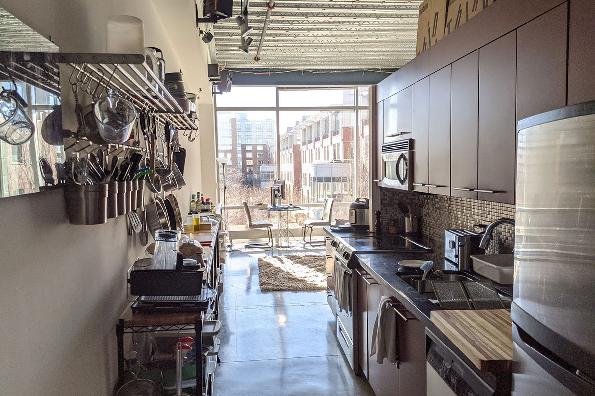 old kitchen before reno