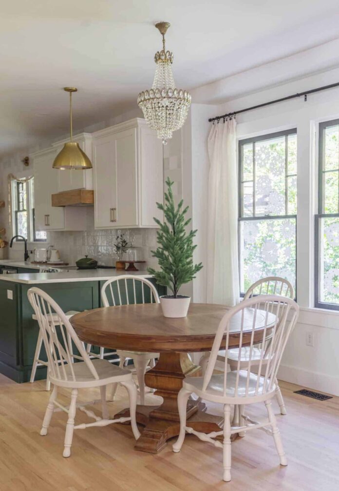 Dining table with traditional chandelier