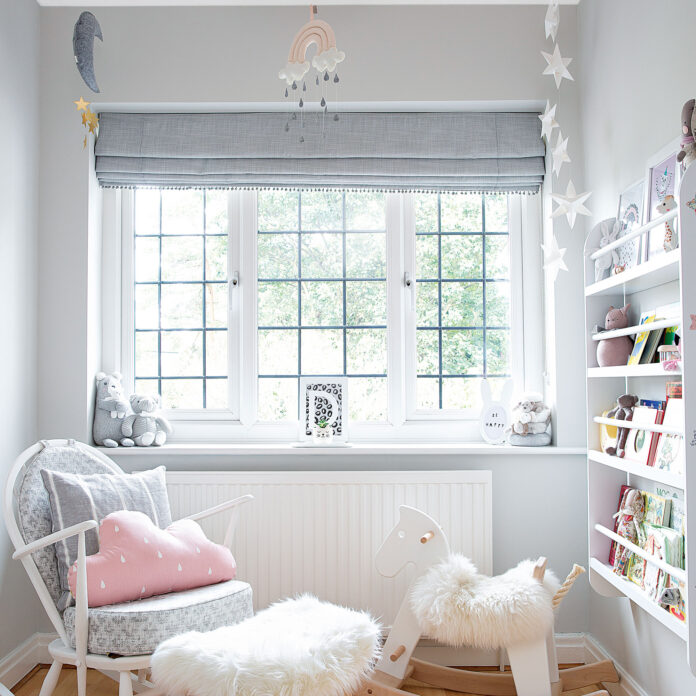 children's room with bookshelf