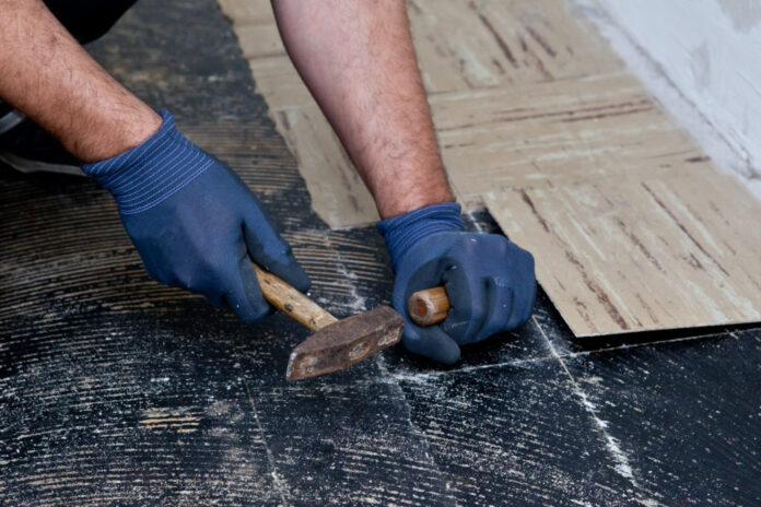 How to Remove Ceramic Floor Tiles | BuildDirect® Learning CenterLearning  Center