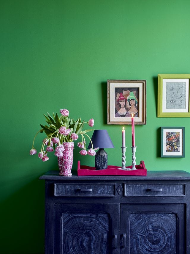 Chalk paint queen Annie Sloan introduces new wall specific paints