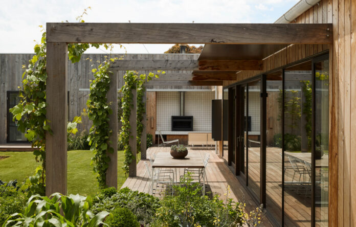 A Striking Sustainable Family Home In Flinders