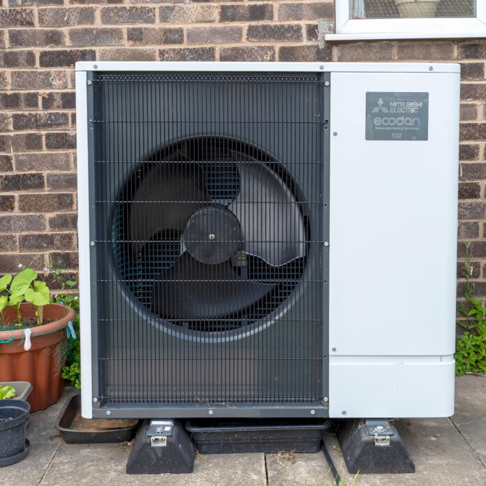 Experts warn of heat pump installation issues leaving engineers divided