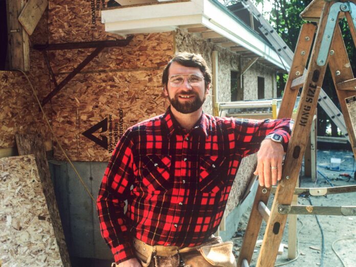 Norm Abram poses with Ladder, October 1988