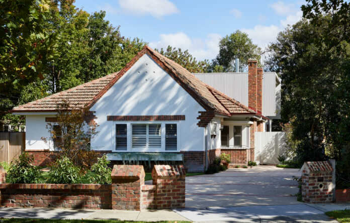 A Contemporary 1950s House Renovation For Homebodies