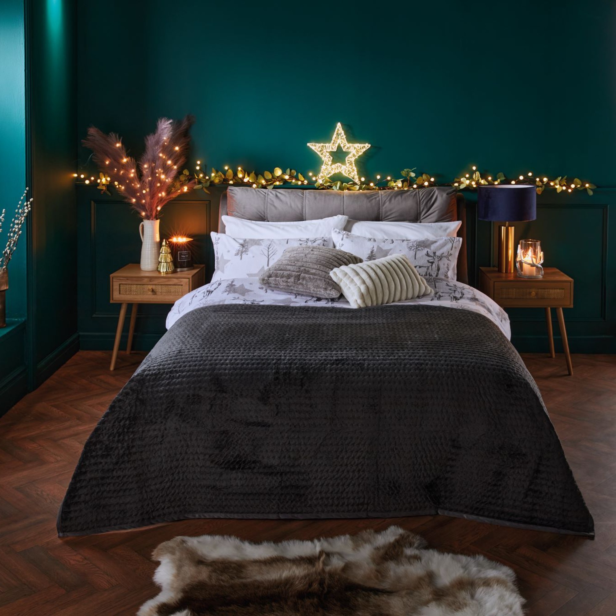 Aldi's affordable weighted blanket is back to help improve your sleep this winter
