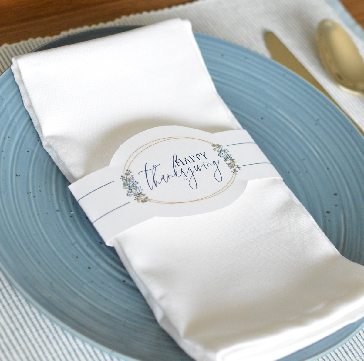 Thanksgiving Table – Free Printables