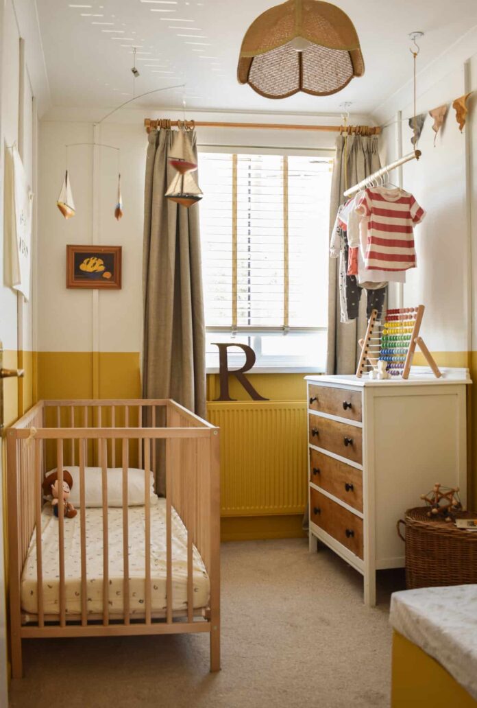 DIY Hanging Clothes Rail