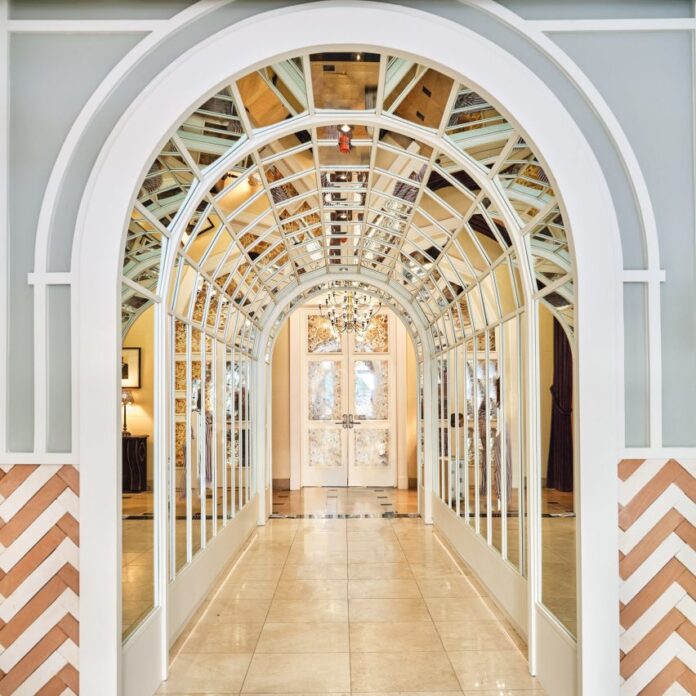 Mirror-lined arched gallery