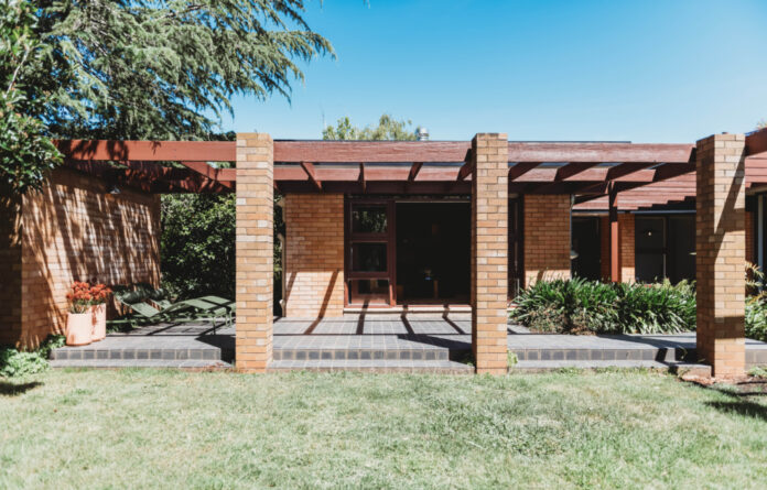 A Lovingly Restored Neville Guzman-Designed, Mid-Century Home