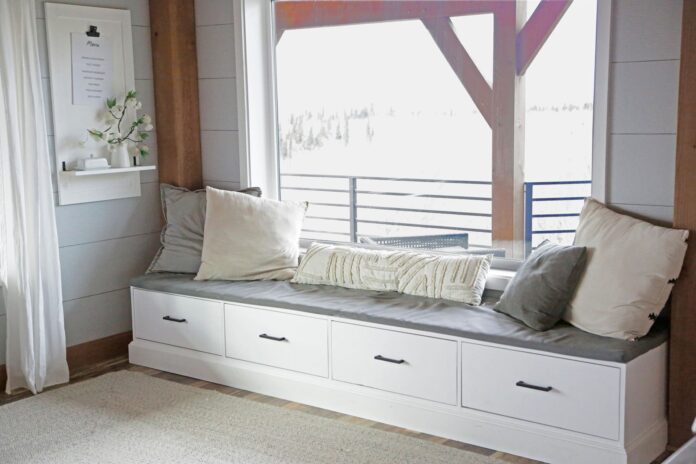 window seat bench