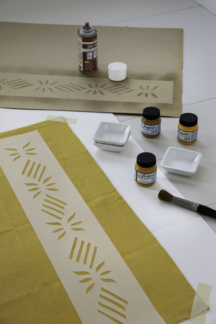 moses eaton inspired block print tea towel, photo by justine hand for remodelis 0