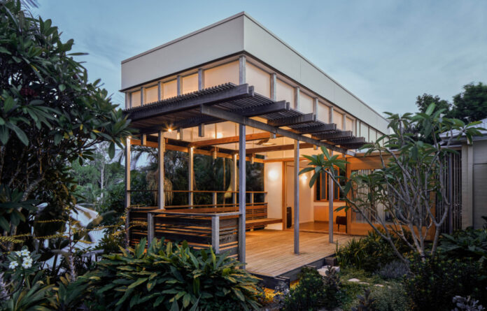 A Luminous + Leafy Garden Pavilion Designed To Elevate Indoor-Outdoor Flow