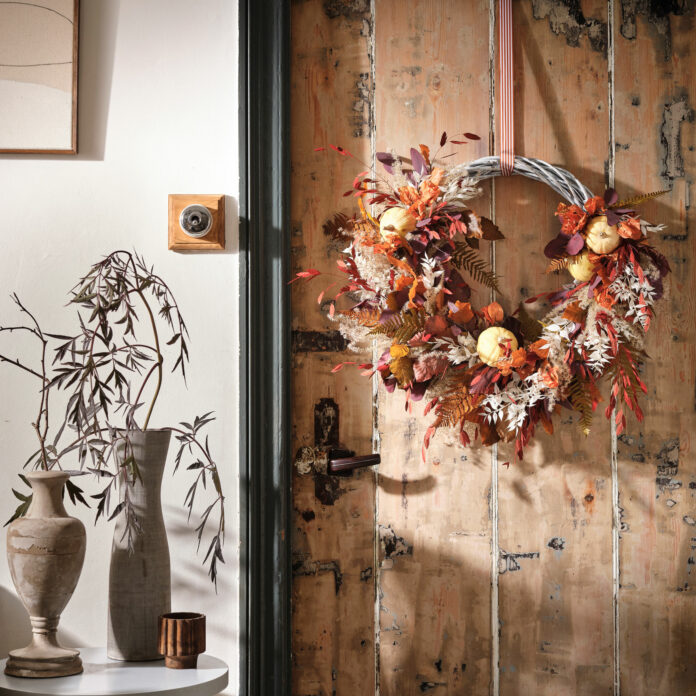 Sara Davies unveils homemade autumn wreath – and interior design pros share why they love its 'half-done' look