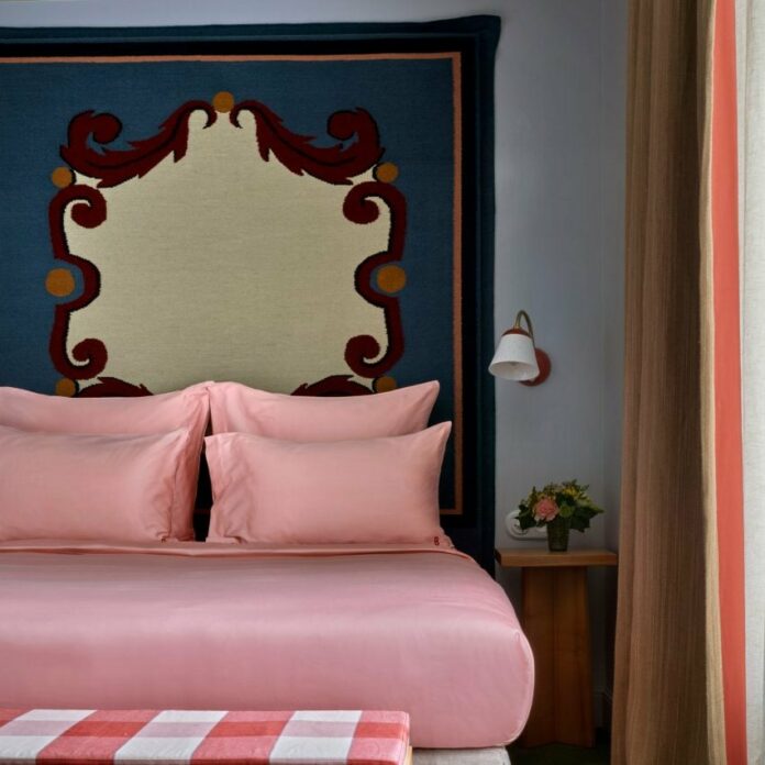 Bedroom in Hôtel de la Boétie