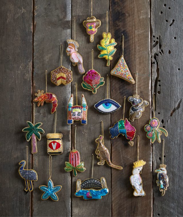 I may have discovered the best Australian Christmas tree decs!