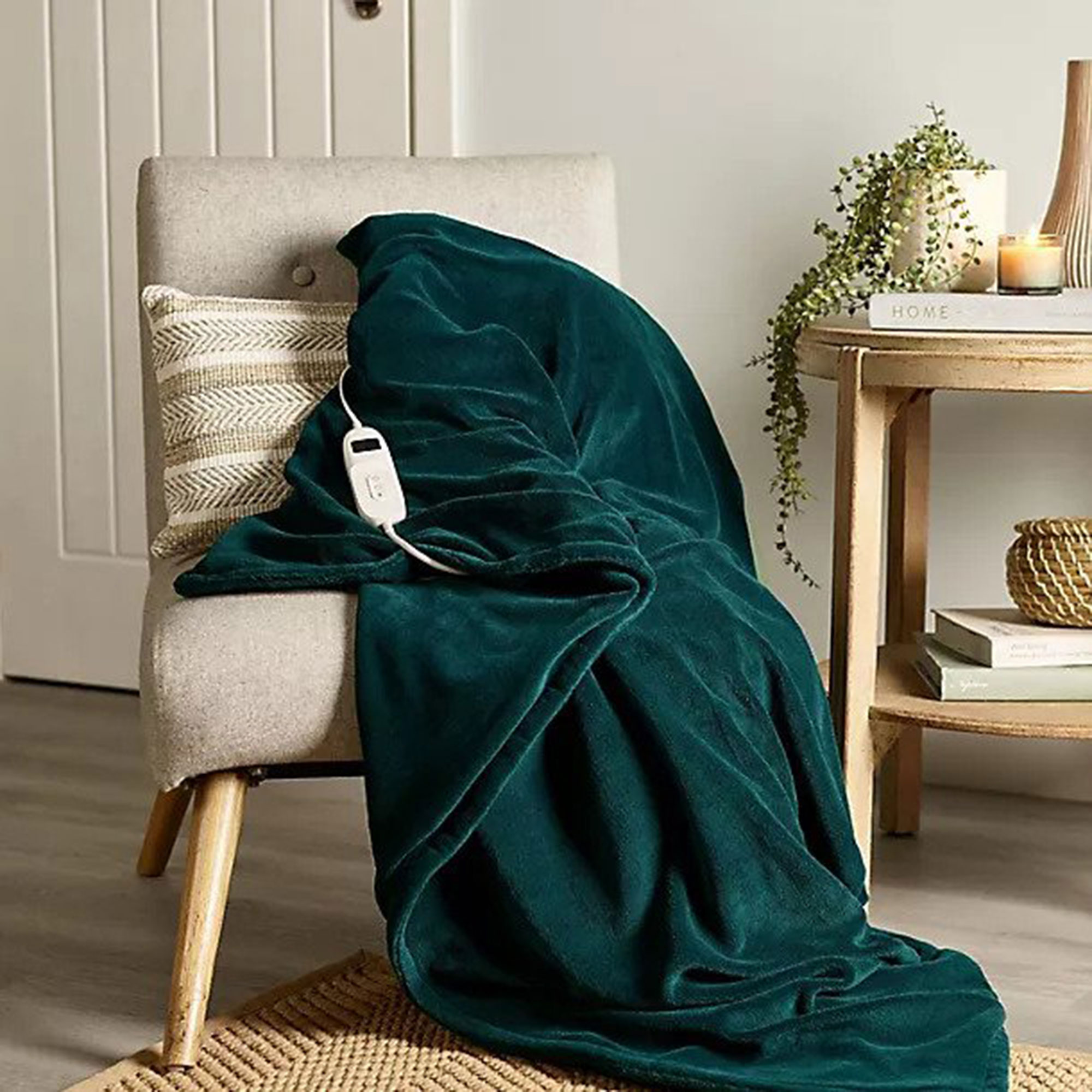 Lakeland's bestselling heated throws have some seriously good Black Friday discounts