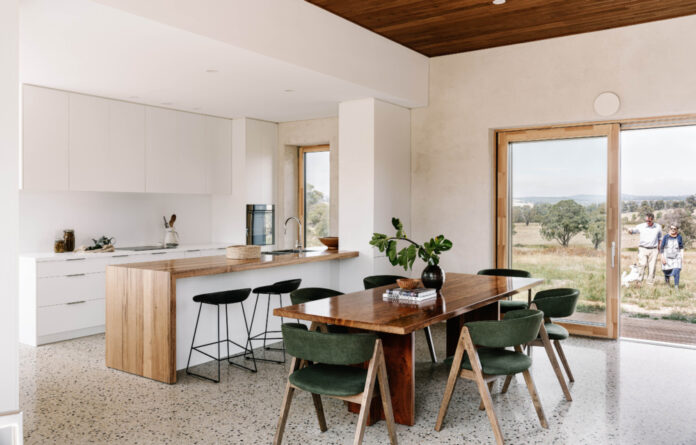A Sustainable Strawbale Home With Panoramic Country Views