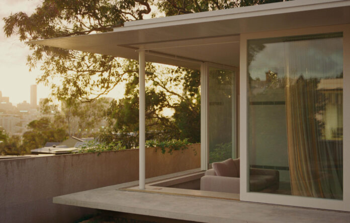 A Brazilian Modernism-Inspired Balmain Home Extension