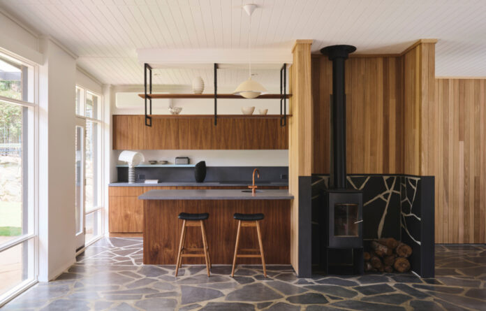 This Revived Mid-Century House In Adelaide Seamlessly Blends Old + New