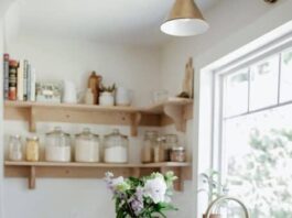 5 Charming Kitchen Sinks: Sunday Strolls & Scrolls