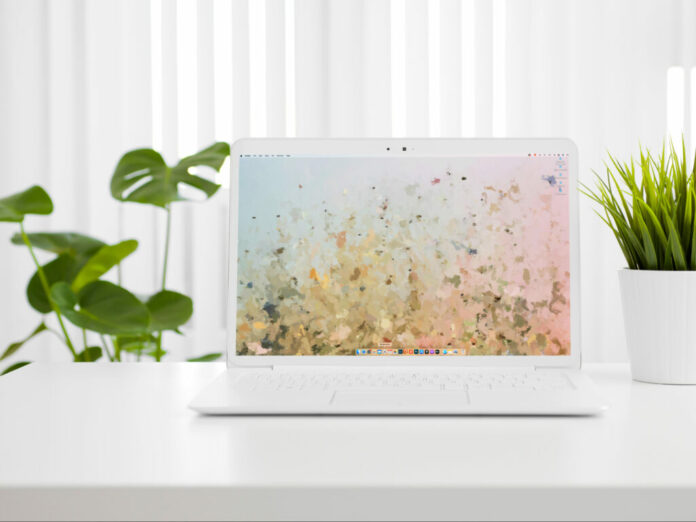 Spring Wallpapers for your Tech