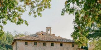 Hotel Vocabolo Moscatelli in Umbria by Archiloop