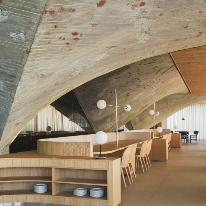 Interior of brutalist restaurant in Spain by Zooco Estudio