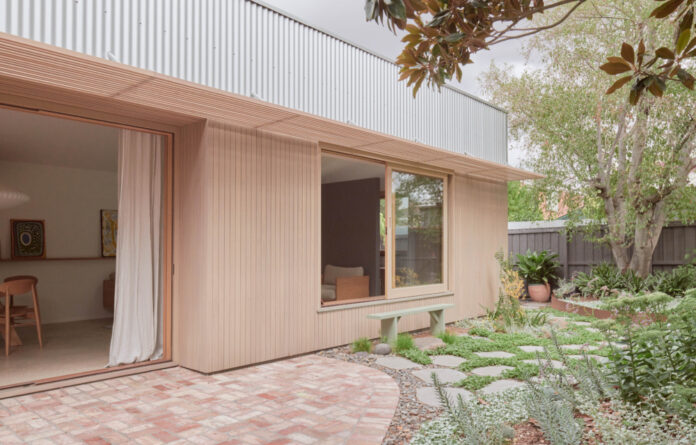 This Melbourne Weatherboard Hides A Calming Garden Pavilion