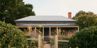 This Incredible Country Garden Unfolds Like An Enchanting Maze