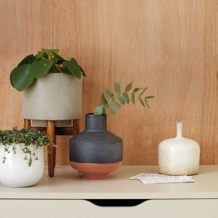 This easy DIY hack will transform an old vase into a stunning wireless lamp