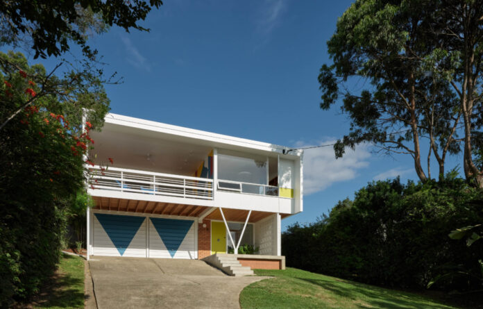 This Playful Modernist Home Is A Masterclass In Retro Restoration