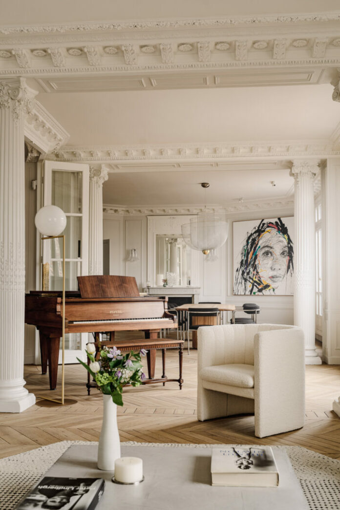 Discover the Timeless Elegance of a Parisian Apartment